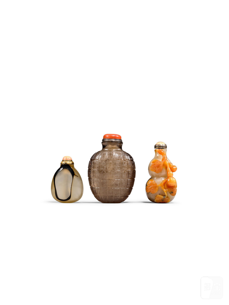 十九/二十世紀 各式鼻烟壺一組三件 | A GROUP OF THREE SNUFF BOTTLES - 图1